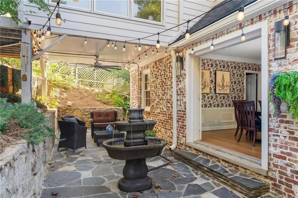 561 Peachtree Battle Avenue Nw, Atlanta, Georgia 30305, 4 Bedrooms Bedrooms, ,3 BathroomsBathrooms,Residential,For Sale,561 Peachtree Battle Avenue Nw,7678206