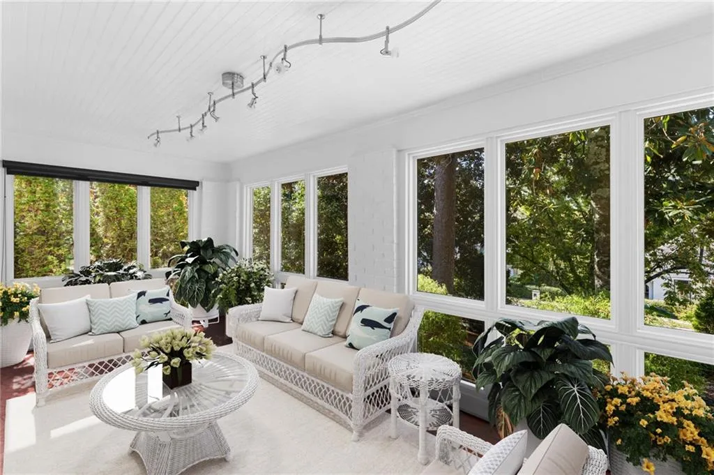 561 Peachtree Battle Avenue Nw, Atlanta, Georgia 30305, 4 Bedrooms Bedrooms, ,3 BathroomsBathrooms,Residential,For Sale,561 Peachtree Battle Avenue Nw,7678206