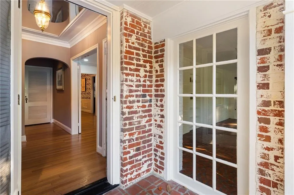 561 Peachtree Battle Avenue Nw, Atlanta, Georgia 30305, 4 Bedrooms Bedrooms, ,3 BathroomsBathrooms,Residential,For Sale,561 Peachtree Battle Avenue Nw,7678206