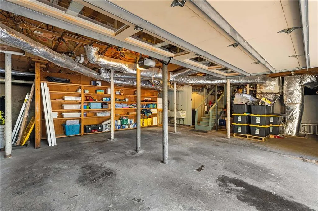 561 Peachtree Battle Avenue Nw, Atlanta, Georgia 30305, 4 Bedrooms Bedrooms, ,3 BathroomsBathrooms,Residential,For Sale,561 Peachtree Battle Avenue Nw,7678206