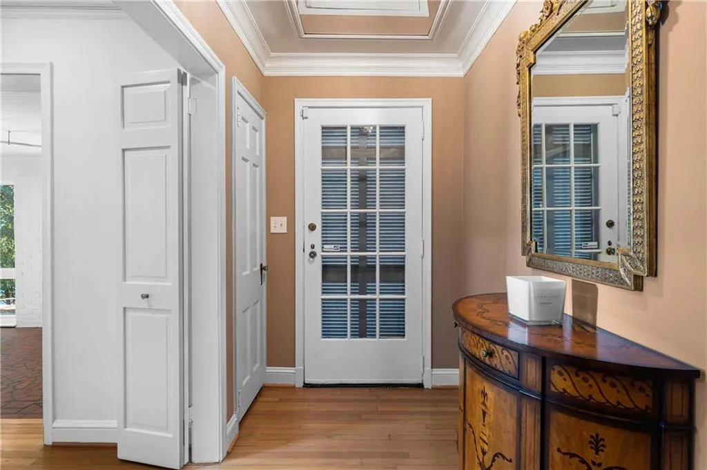 561 Peachtree Battle Avenue Nw, Atlanta, Georgia 30305, 4 Bedrooms Bedrooms, ,3 BathroomsBathrooms,Residential,For Sale,561 Peachtree Battle Avenue Nw,7678206