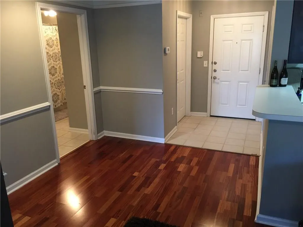 2700 Pine Tree Road Ne Unit 1206, Atlanta, Georgia 30324, 1 Bedroom Bedrooms, ,1 BathroomBathrooms,Residential,Sold,2700 Pine Tree Road Ne Unit 1206,5809238