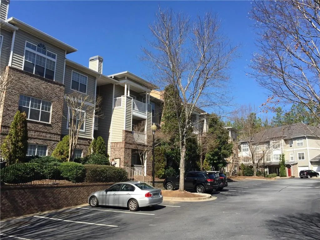 2700 Pine Tree Road Ne Unit 1206, Atlanta, Georgia 30324, 1 Bedroom Bedrooms, ,1 BathroomBathrooms,Residential,Sold,2700 Pine Tree Road Ne Unit 1206,5809238