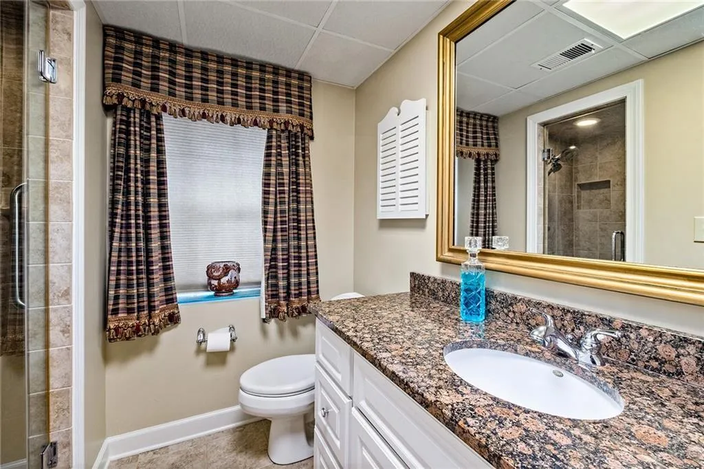 385 Riverhill Drive, Sandy Springs, Georgia 30328, 5 Bedrooms Bedrooms, ,4 BathroomsBathrooms,Residential,Sold,385 Riverhill Drive,6862452