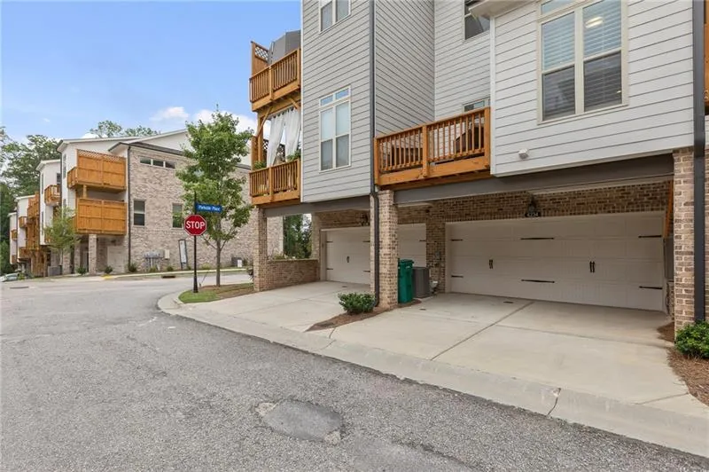 4234 Deming Circle, Sandy Springs, Georgia 30342, 3 Bedrooms Bedrooms, ,3 BathroomsBathrooms,Residential,Sold,4234 Deming Circle,6674228