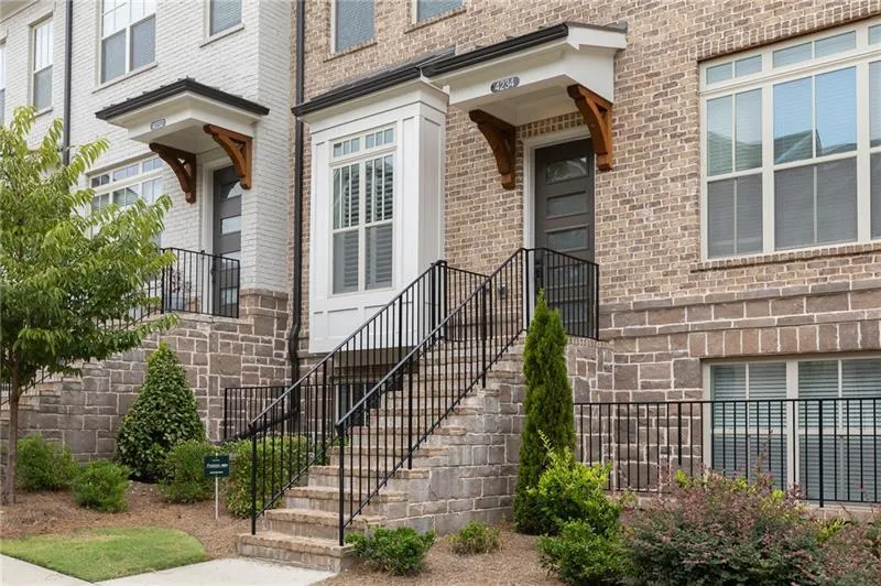 4234 Deming Circle, Sandy Springs, Georgia 30342, 3 Bedrooms Bedrooms, ,3 BathroomsBathrooms,Residential,Sold,4234 Deming Circle,6674228