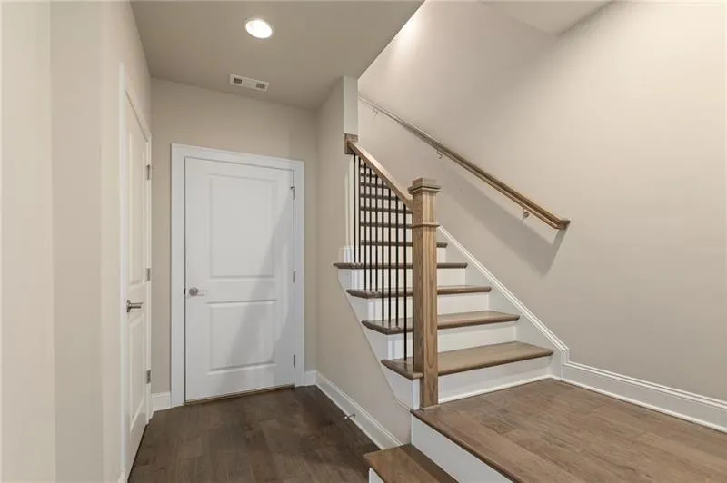 4234 Deming Circle, Sandy Springs, Georgia 30342, 3 Bedrooms Bedrooms, ,3 BathroomsBathrooms,Residential,Sold,4234 Deming Circle,6674228