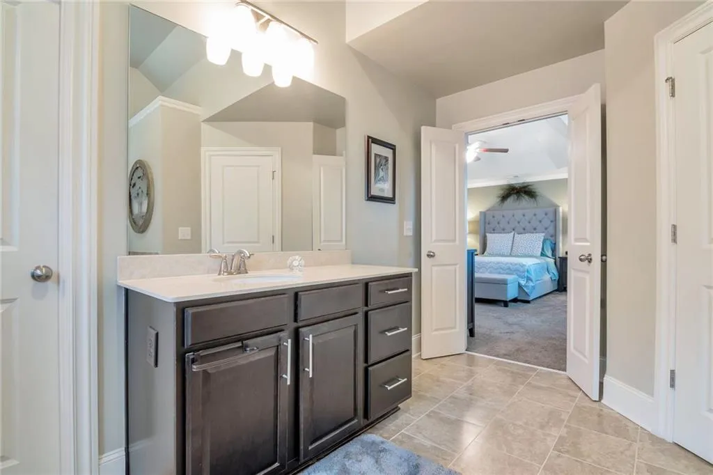 7620 Highland Bluff Drive, Sandy Springs, Georgia 30328, 3 Bedrooms Bedrooms, ,2 BathroomsBathrooms,Residential,Sold,7620 Highland Bluff Drive,6680459