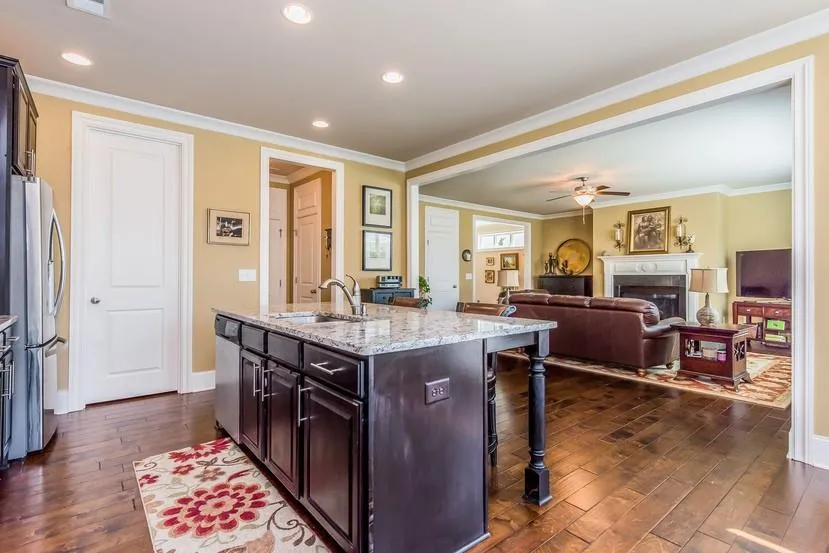 7620 Highland Bluff Drive, Sandy Springs, Georgia 30328, 3 Bedrooms Bedrooms, ,2 BathroomsBathrooms,Residential,Sold,7620 Highland Bluff Drive,6680459