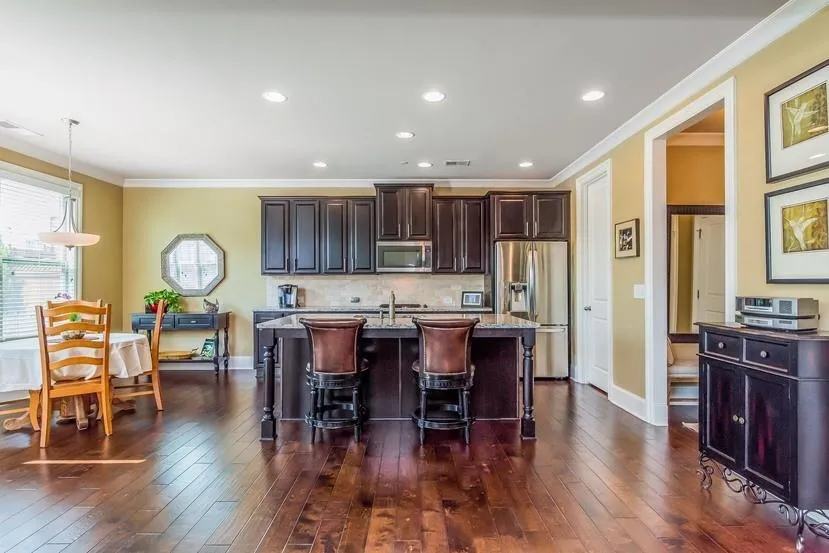 7620 Highland Bluff Drive, Sandy Springs, Georgia 30328, 3 Bedrooms Bedrooms, ,2 BathroomsBathrooms,Residential,Sold,7620 Highland Bluff Drive,6680459