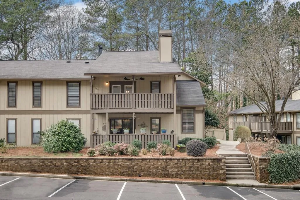 906 Woodcliff Drive, Sandy Springs, Georgia 30350, 2 Bedrooms Bedrooms, ,2 BathroomsBathrooms,Residential,Sold,906 Woodcliff Drive,6686191