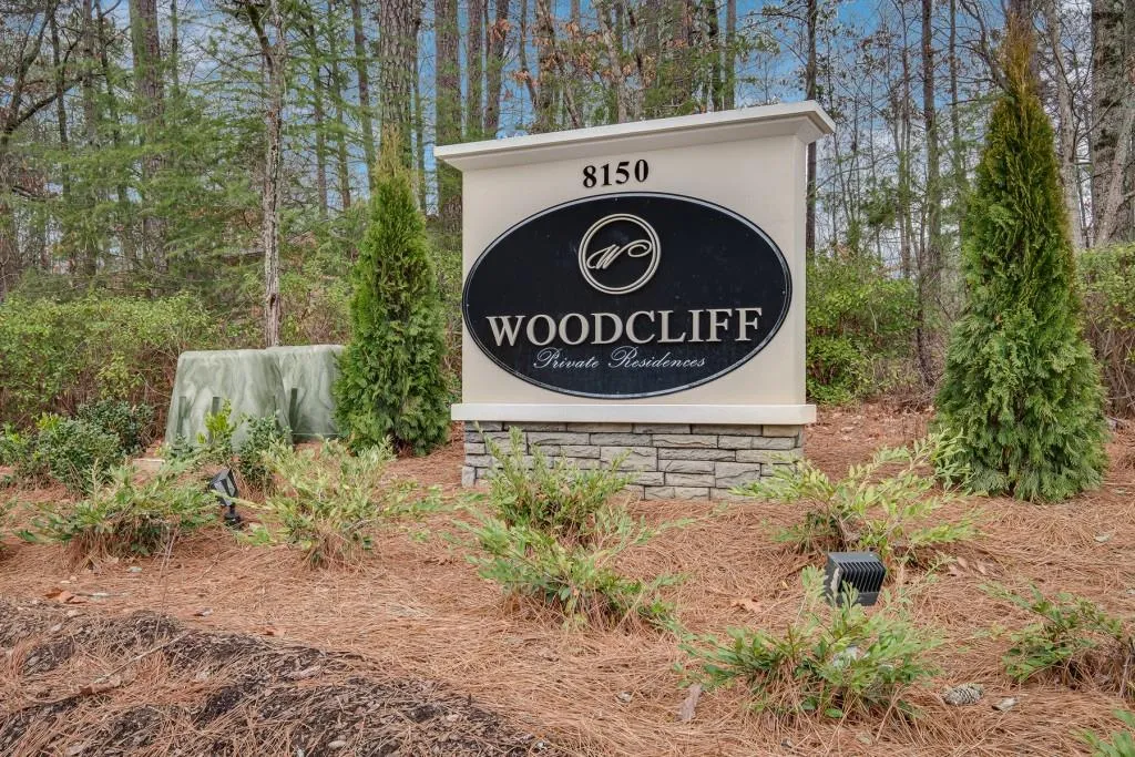 906 Woodcliff Drive, Sandy Springs, Georgia 30350, 2 Bedrooms Bedrooms, ,2 BathroomsBathrooms,Residential,Sold,906 Woodcliff Drive,6686191