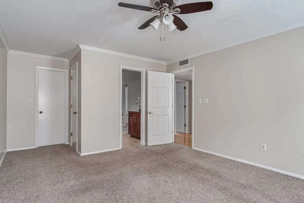 906 Woodcliff Drive, Sandy Springs, Georgia 30350, 2 Bedrooms Bedrooms, ,2 BathroomsBathrooms,Residential,Sold,906 Woodcliff Drive,6686191