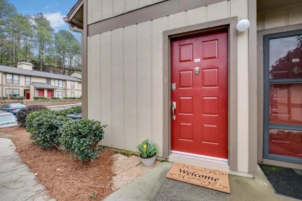 906 Woodcliff Drive, Sandy Springs, Georgia 30350, 2 Bedrooms Bedrooms, ,2 BathroomsBathrooms,Residential,Sold,906 Woodcliff Drive,6686191