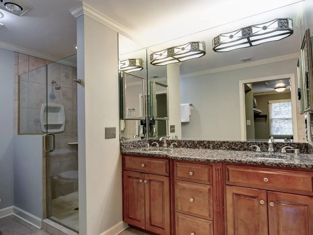 634 Jefferson Circle Unit 634, Sandy Springs, Georgia 30328, 3 Bedrooms Bedrooms, ,2 BathroomsBathrooms,Residential,Sold,634 Jefferson Circle Unit 634,6042083