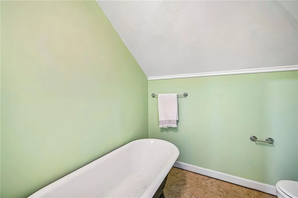 Upstairs Bath