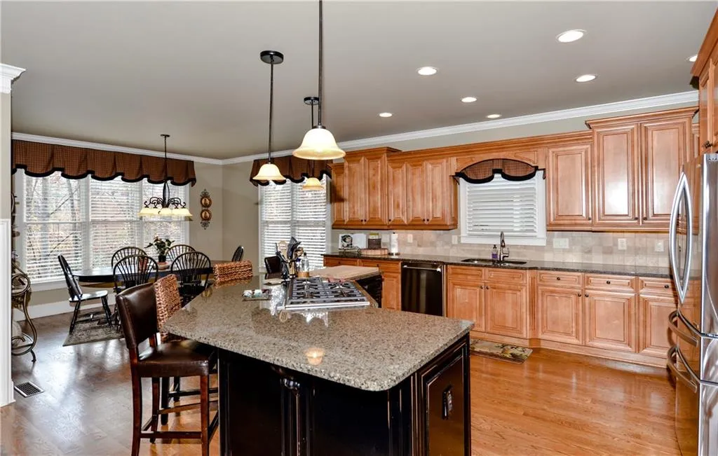 7967 Magnolia Square, Sandy Springs, Georgia 30350, 4 Bedrooms Bedrooms, ,4 BathroomsBathrooms,Residential,Sold,7967 Magnolia Square,5938317
