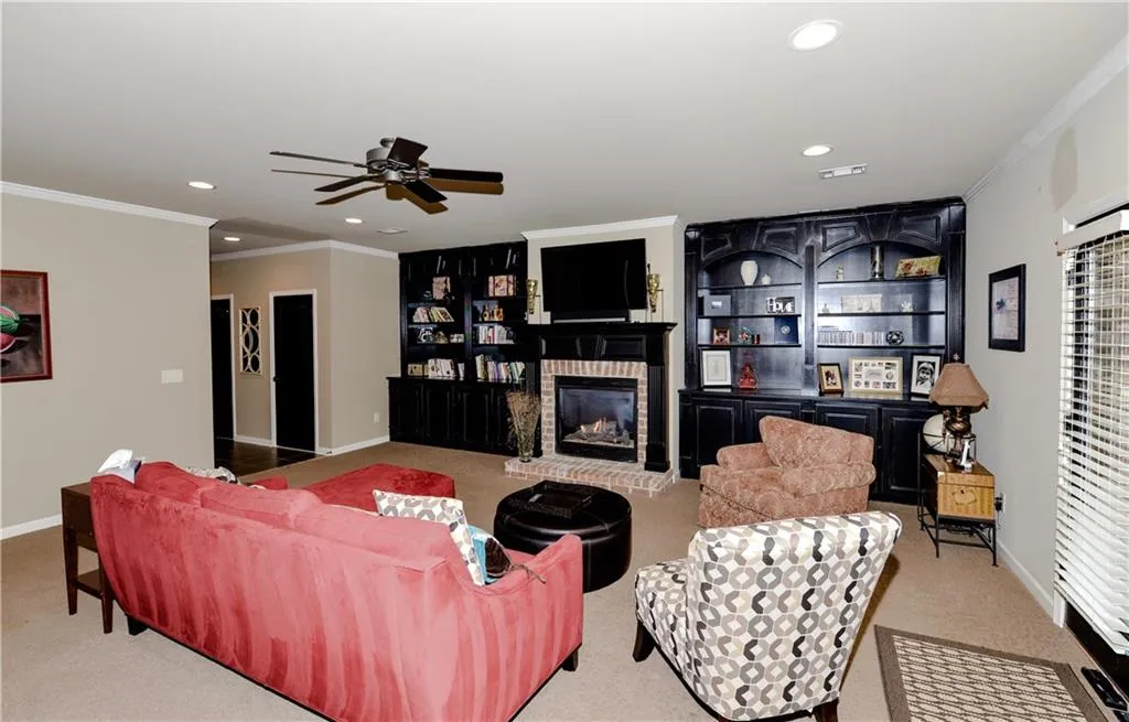 7967 Magnolia Square, Sandy Springs, Georgia 30350, 4 Bedrooms Bedrooms, ,4 BathroomsBathrooms,Residential,Sold,7967 Magnolia Square,5938317