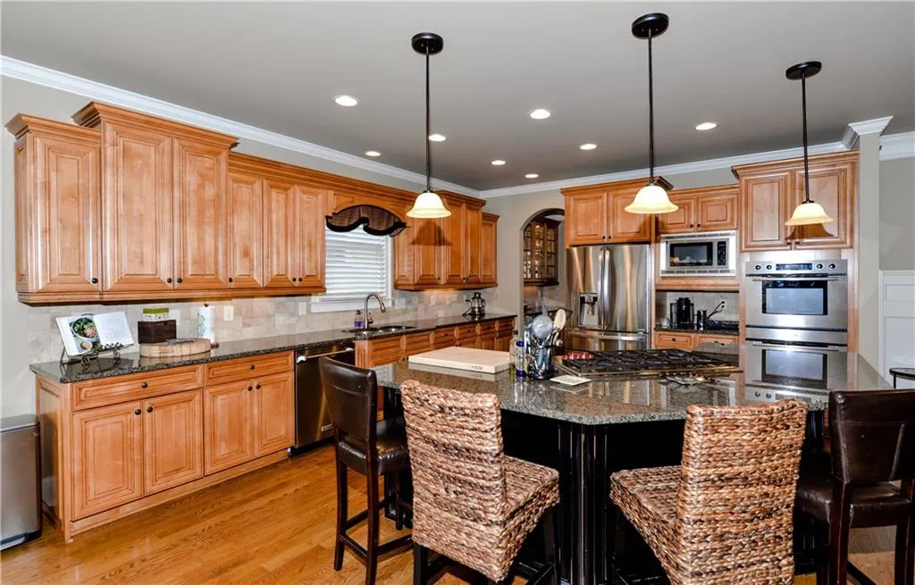 7967 Magnolia Square, Sandy Springs, Georgia 30350, 4 Bedrooms Bedrooms, ,4 BathroomsBathrooms,Residential,Sold,7967 Magnolia Square,5938317