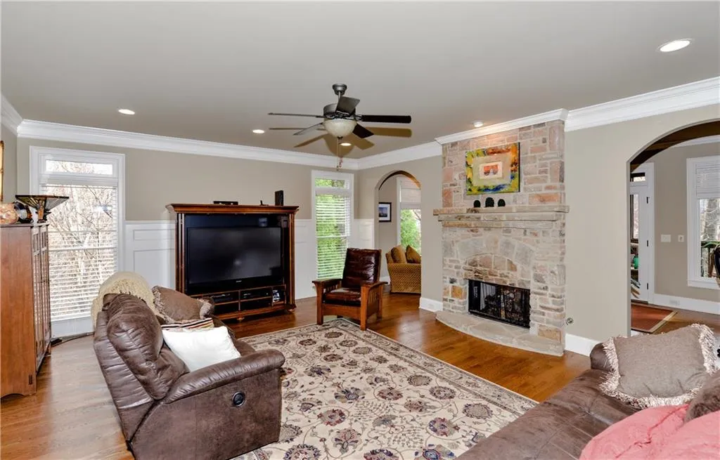 7967 Magnolia Square, Sandy Springs, Georgia 30350, 4 Bedrooms Bedrooms, ,4 BathroomsBathrooms,Residential,Sold,7967 Magnolia Square,5938317