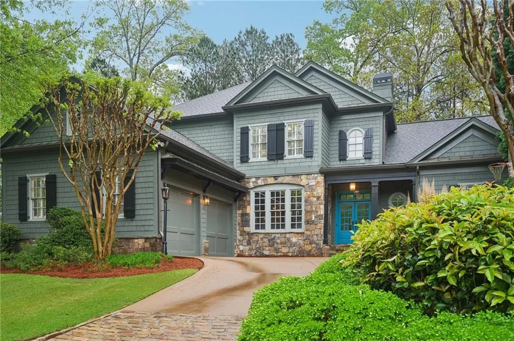 135 High Point Walk, Atlanta, Georgia 30342, 4 Bedrooms Bedrooms, ,3 BathroomsBathrooms,Residential,Sold,135 High Point Walk,7553473