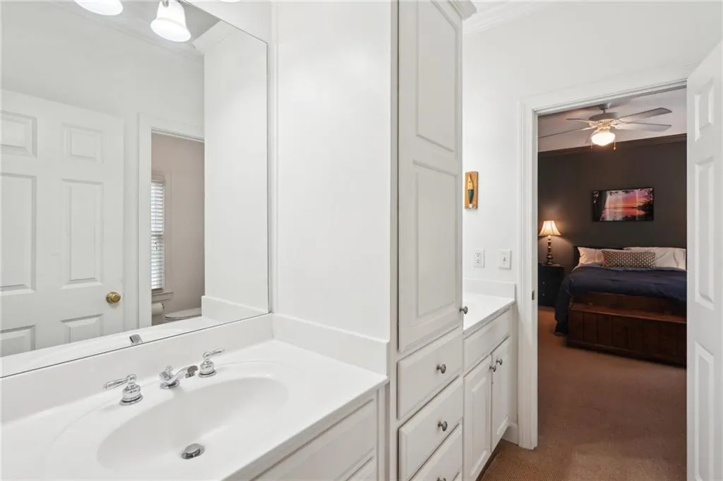 135 High Point Walk, Atlanta, Georgia 30342, 4 Bedrooms Bedrooms, ,3 BathroomsBathrooms,Residential,Sold,135 High Point Walk,7553473