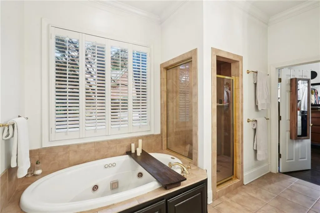 135 High Point Walk, Atlanta, Georgia 30342, 4 Bedrooms Bedrooms, ,3 BathroomsBathrooms,Residential,Sold,135 High Point Walk,7553473
