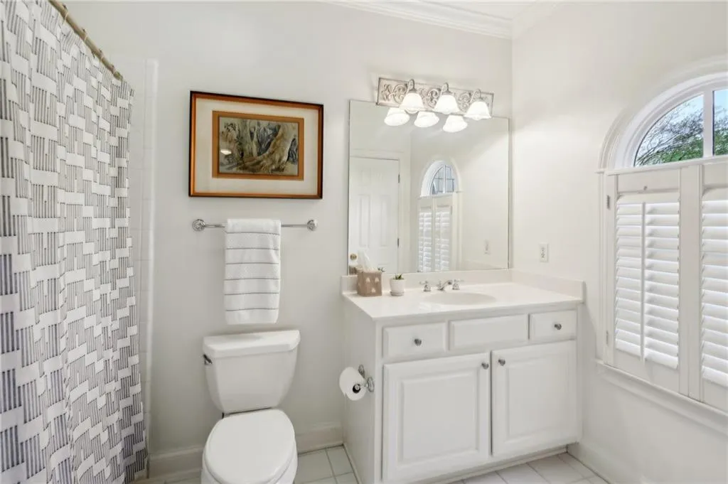 135 High Point Walk, Atlanta, Georgia 30342, 4 Bedrooms Bedrooms, ,3 BathroomsBathrooms,Residential,Sold,135 High Point Walk,7553473