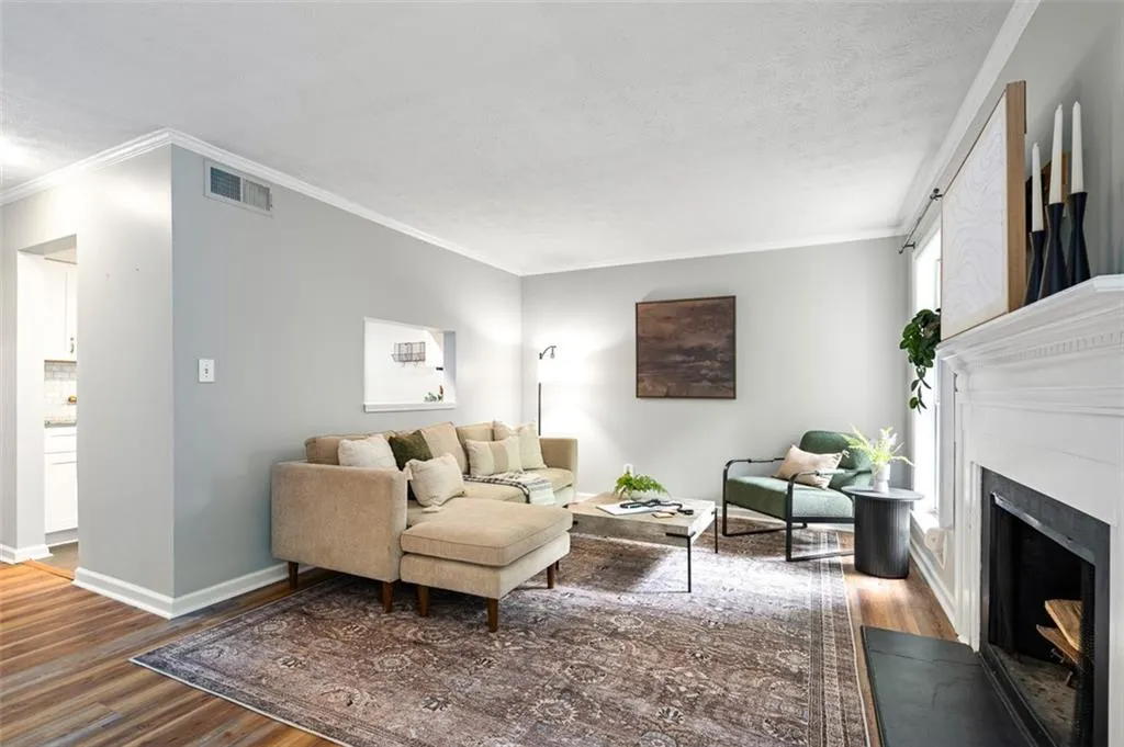 3663 Essex Avenue Unit 29, Atlanta, Georgia 30339, 3 Bedrooms Bedrooms, ,2 BathroomsBathrooms,Residential,For Sale,3663 Essex Avenue Unit 29,7579130