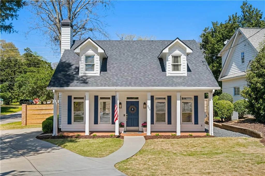 396 Carolwood Lane, Atlanta, Georgia 30342, 3 Bedrooms Bedrooms, ,2 BathroomsBathrooms,Residential,Sold,396 Carolwood Lane,7027359