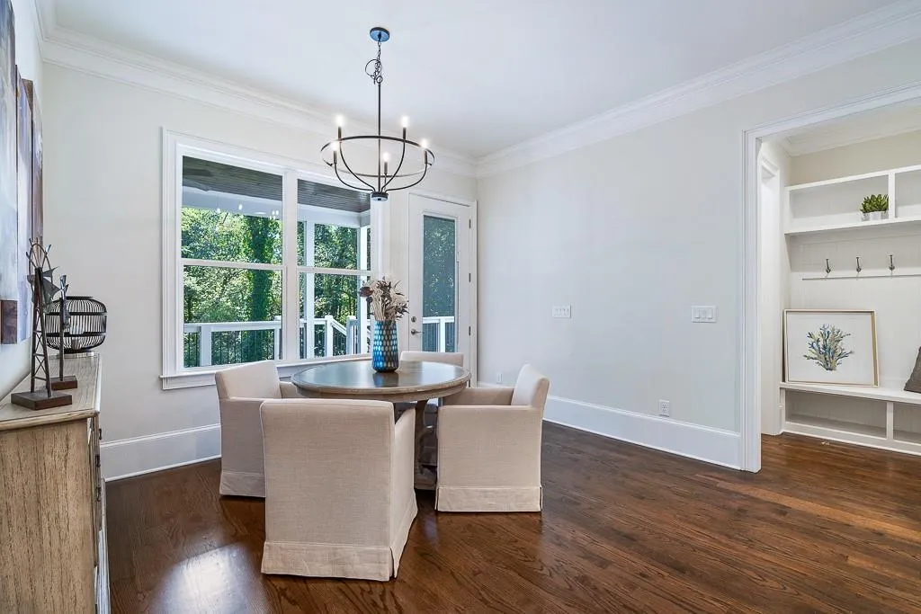 6575 Bridgewood Valley Road, Sandy Springs, Georgia 30328, 5 Bedrooms Bedrooms, ,5 BathroomsBathrooms,Residential,Sold,6575 Bridgewood Valley Road,6608310