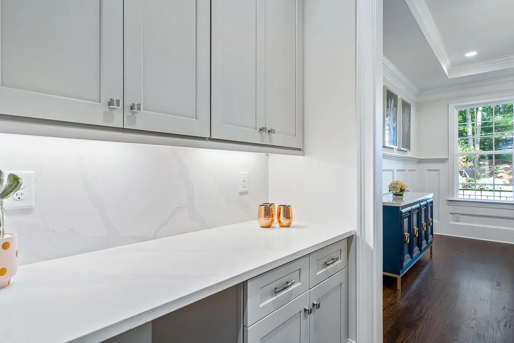 6575 Bridgewood Valley Road, Sandy Springs, Georgia 30328, 5 Bedrooms Bedrooms, ,5 BathroomsBathrooms,Residential,Sold,6575 Bridgewood Valley Road,6608310