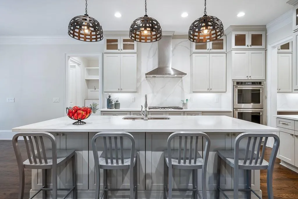 6575 Bridgewood Valley Road, Sandy Springs, Georgia 30328, 5 Bedrooms Bedrooms, ,5 BathroomsBathrooms,Residential,Sold,6575 Bridgewood Valley Road,6608310