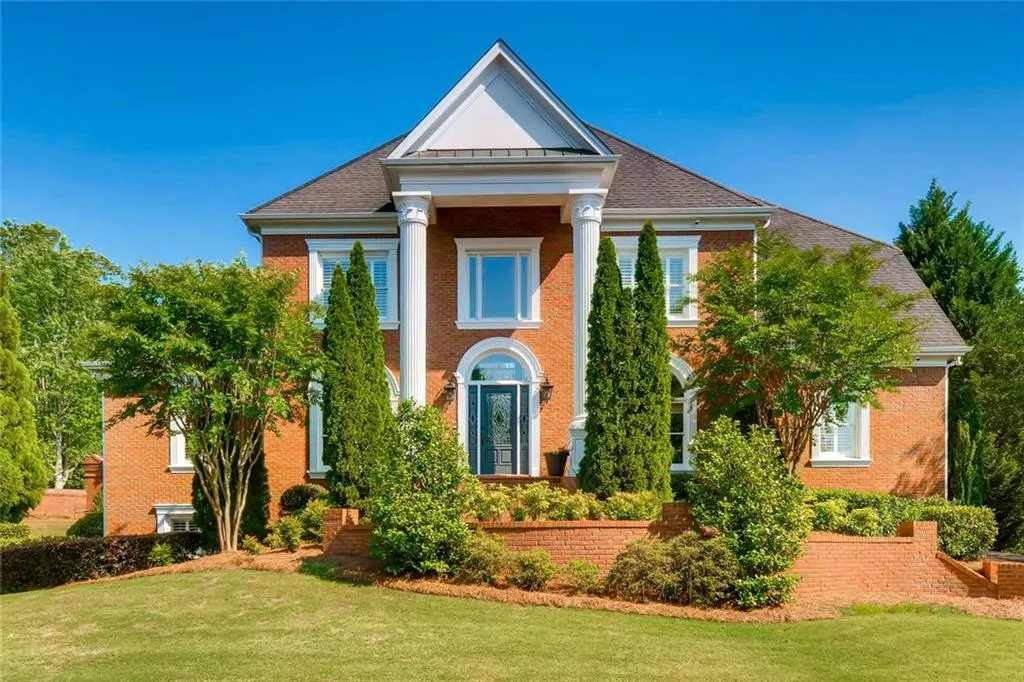 100 Strauss Lane, Atlanta, Georgia 30350, 7 Bedrooms Bedrooms, ,7 BathroomsBathrooms,Residential,Sold,100 Strauss Lane,5847940