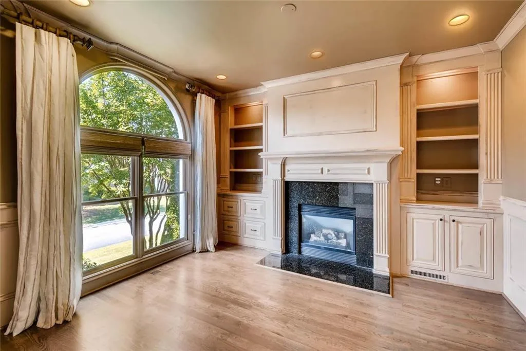 100 Strauss Lane, Atlanta, Georgia 30350, 7 Bedrooms Bedrooms, ,7 BathroomsBathrooms,Residential,Sold,100 Strauss Lane,5847940