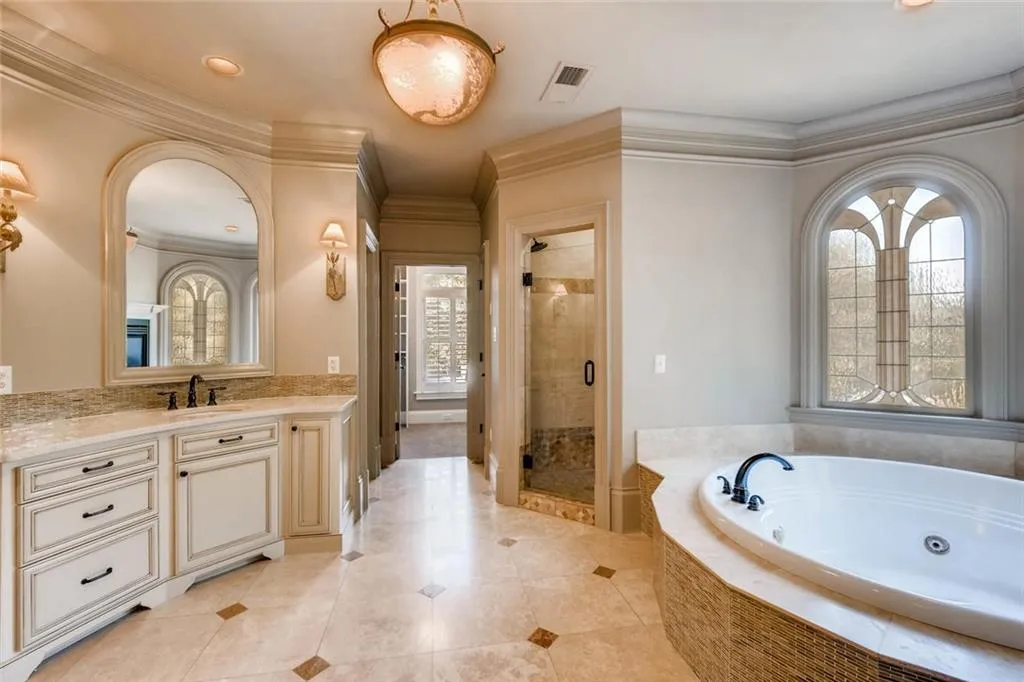 100 Strauss Lane, Atlanta, Georgia 30350, 7 Bedrooms Bedrooms, ,7 BathroomsBathrooms,Residential,Sold,100 Strauss Lane,5847940