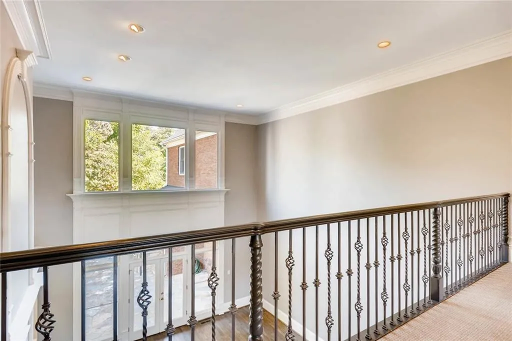 100 Strauss Lane, Atlanta, Georgia 30350, 7 Bedrooms Bedrooms, ,7 BathroomsBathrooms,Residential,Sold,100 Strauss Lane,5847940