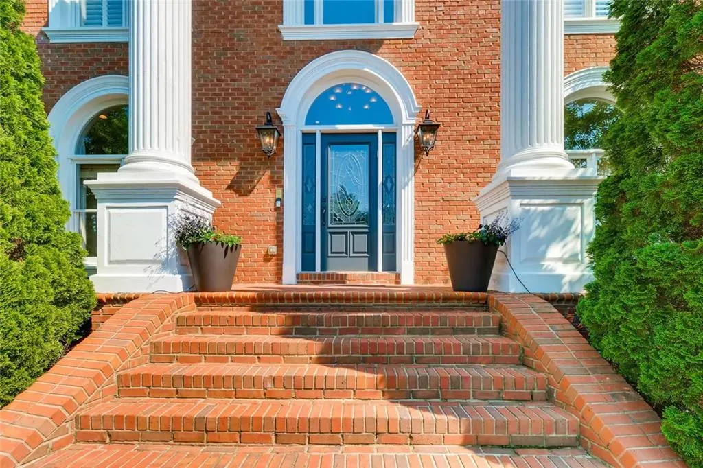 100 Strauss Lane, Atlanta, Georgia 30350, 7 Bedrooms Bedrooms, ,7 BathroomsBathrooms,Residential,Sold,100 Strauss Lane,5847940