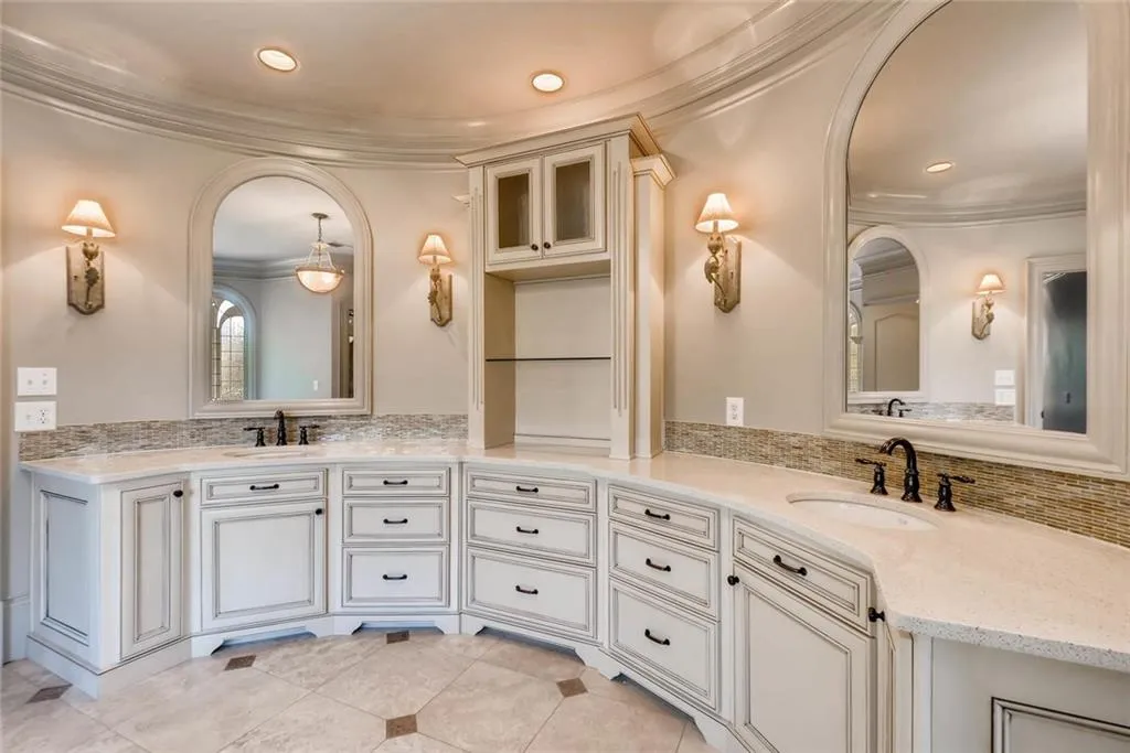 100 Strauss Lane, Atlanta, Georgia 30350, 7 Bedrooms Bedrooms, ,7 BathroomsBathrooms,Residential,Sold,100 Strauss Lane,5847940