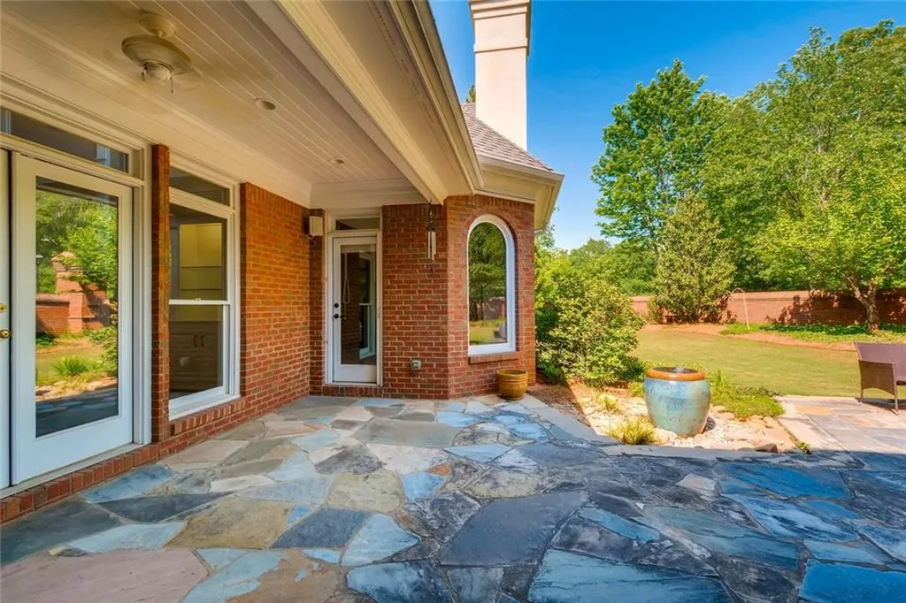 100 Strauss Lane, Atlanta, Georgia 30350, 7 Bedrooms Bedrooms, ,7 BathroomsBathrooms,Residential,Sold,100 Strauss Lane,5847940