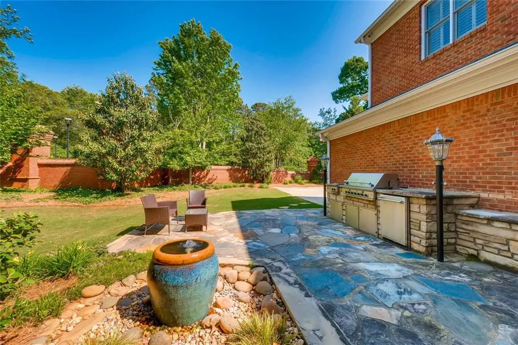 100 Strauss Lane, Atlanta, Georgia 30350, 7 Bedrooms Bedrooms, ,7 BathroomsBathrooms,Residential,Sold,100 Strauss Lane,5847940