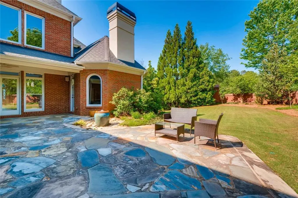 100 Strauss Lane, Atlanta, Georgia 30350, 7 Bedrooms Bedrooms, ,7 BathroomsBathrooms,Residential,Sold,100 Strauss Lane,5847940