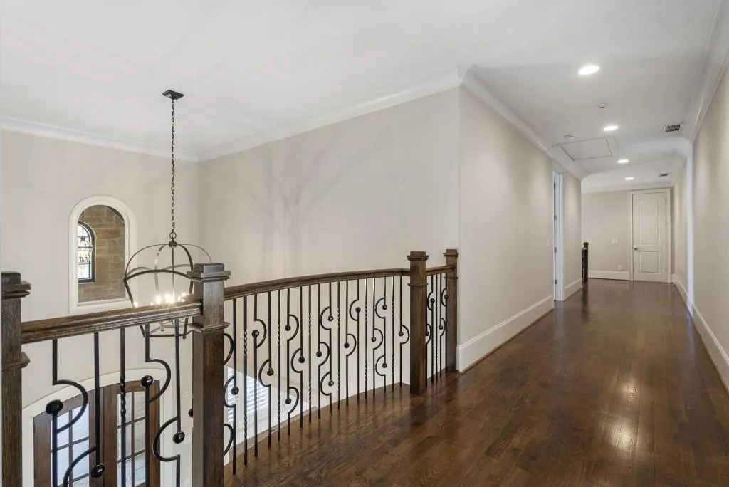 22 Mount Paran Road, Atlanta, Georgia 30327, 5 Bedrooms Bedrooms, ,5 BathroomsBathrooms,Residential,For Sale,22 Mount Paran Road,7722665