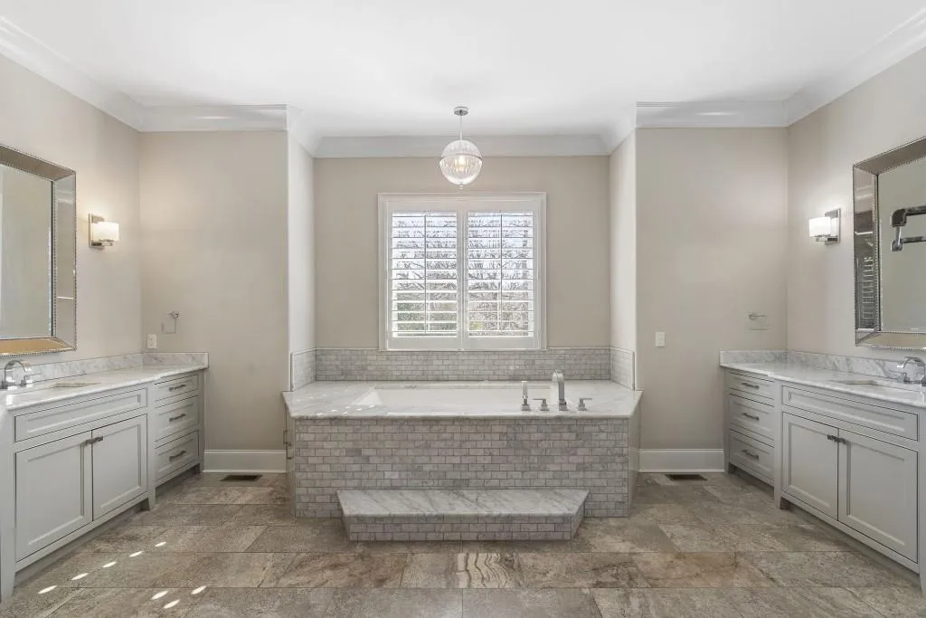 22 Mount Paran Road, Atlanta, Georgia 30327, 5 Bedrooms Bedrooms, ,5 BathroomsBathrooms,Residential,For Sale,22 Mount Paran Road,7722665