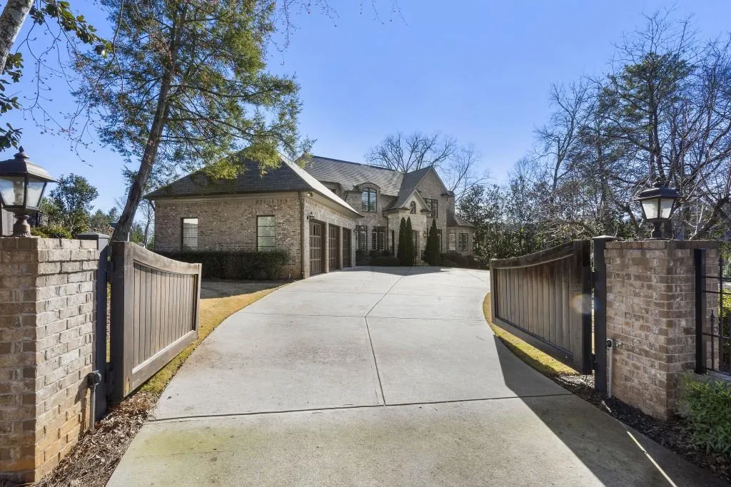 22 Mount Paran Road, Atlanta, Georgia 30327, 5 Bedrooms Bedrooms, ,5 BathroomsBathrooms,Residential,For Sale,22 Mount Paran Road,7722665