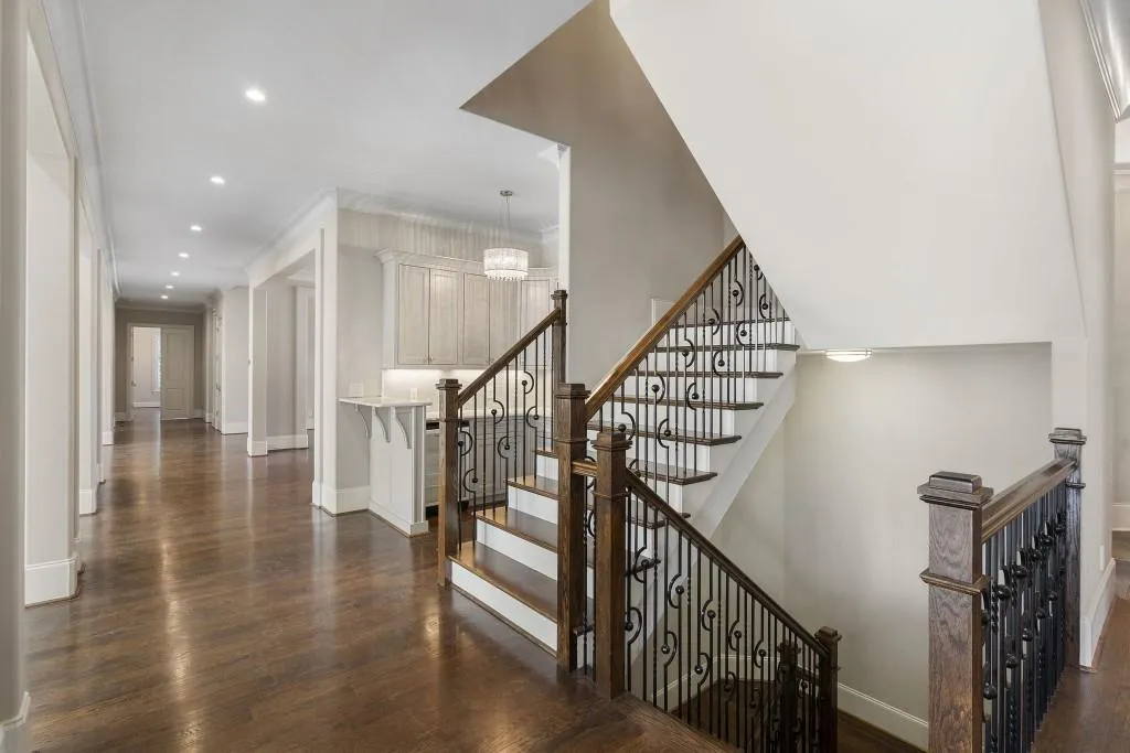 22 Mount Paran Road, Sandy Springs, Georgia 30327, 5 Bedrooms Bedrooms, ,5 BathroomsBathrooms,Residential,For Sale,22 Mount Paran Road,7722665