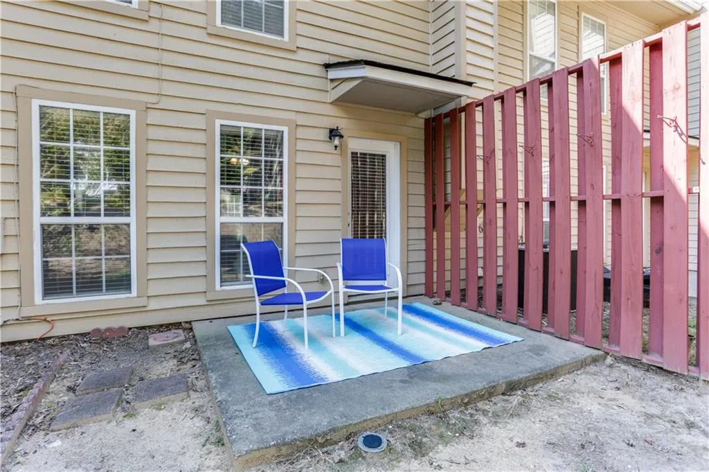 403 Masons Creek Circle, Sandy Springs, Georgia 30350, 2 Bedrooms Bedrooms, ,2 BathroomsBathrooms,Residential,Sold,403 Masons Creek Circle,6616562