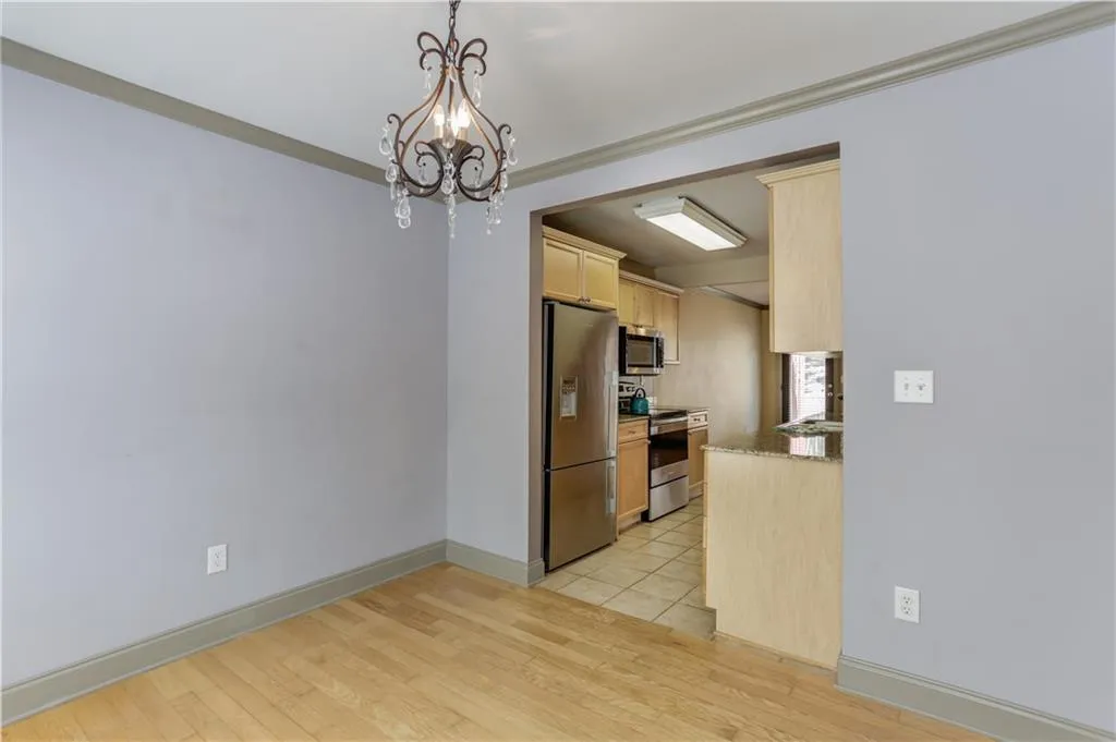 403 Masons Creek Circle, Sandy Springs, Georgia 30350, 2 Bedrooms Bedrooms, ,2 BathroomsBathrooms,Residential,Sold,403 Masons Creek Circle,6616562