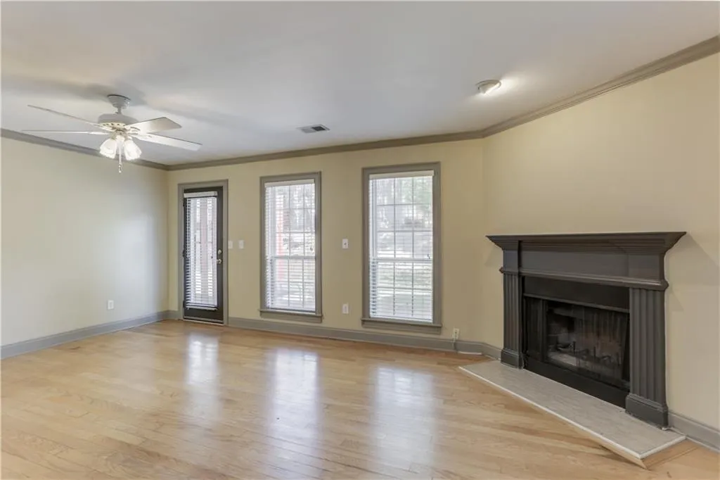 403 Masons Creek Circle, Sandy Springs, Georgia 30350, 2 Bedrooms Bedrooms, ,2 BathroomsBathrooms,Residential,Sold,403 Masons Creek Circle,6616562