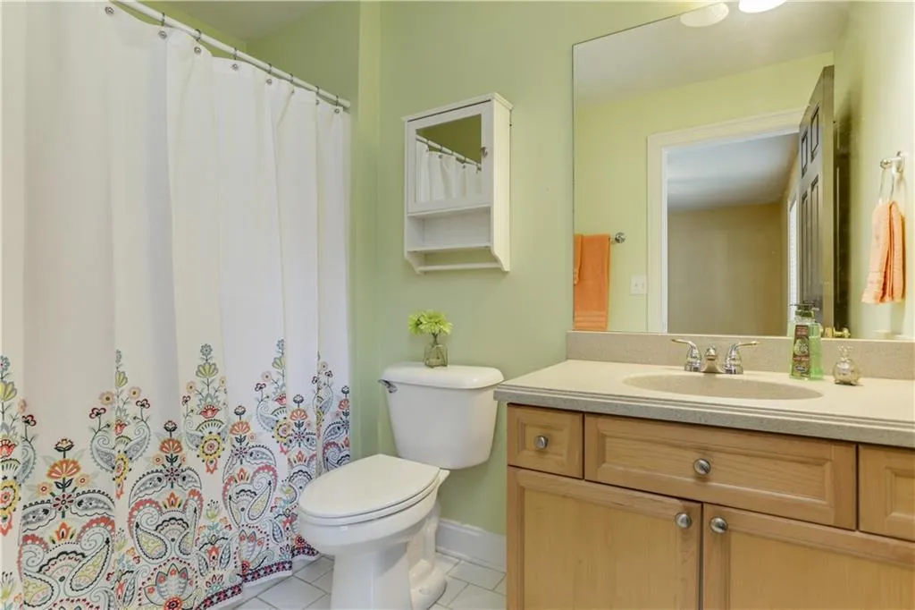 403 Masons Creek Circle, Sandy Springs, Georgia 30350, 2 Bedrooms Bedrooms, ,2 BathroomsBathrooms,Residential,Sold,403 Masons Creek Circle,6616562